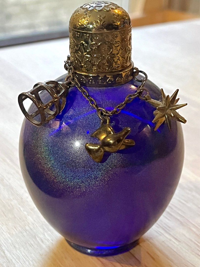 Wonderstruck Eau de Parfum by Taylor Swift 💜✨ (Category: Fragrance & Deodorants) located in Muntinlupa City. Submitted by jerme_ph (Listing ID 1310122484, Image 2). Description: Size 100ml / 3.4 fl oz bottle with more than half still available (around 60% still left I’d say) Meet up preferred in Alabang, Bicutan, or Manila area. But same day delivery couriers should be fine at your own risk because its fragile 🤗 Price: 6k negotiable Message if 