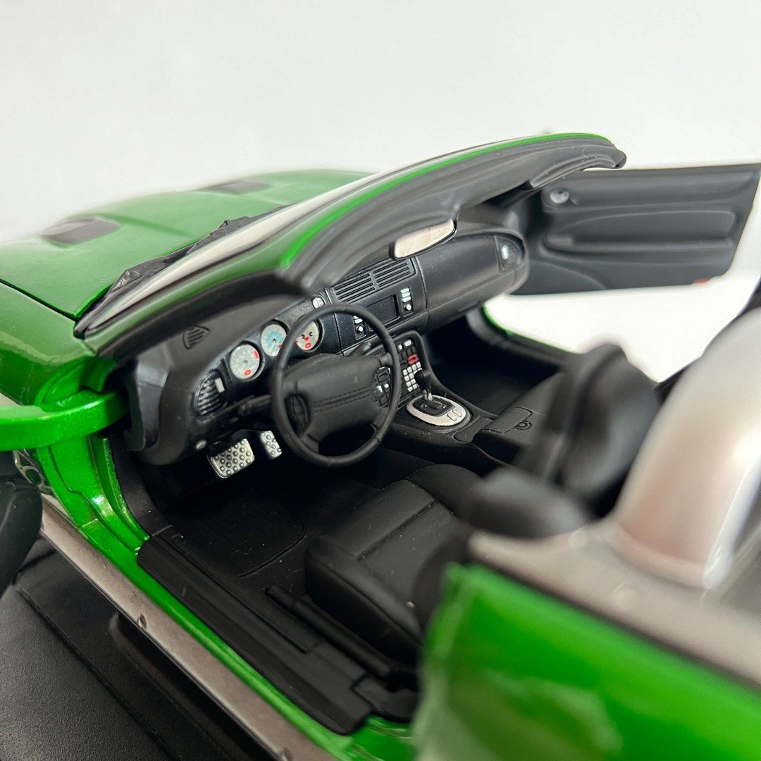 James Bond - The Beanstalk Group - Meurs un autre jour - Jaguar XKR Roadster Ech