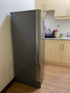 7 cu LG Single Door Inverter Refrigerator