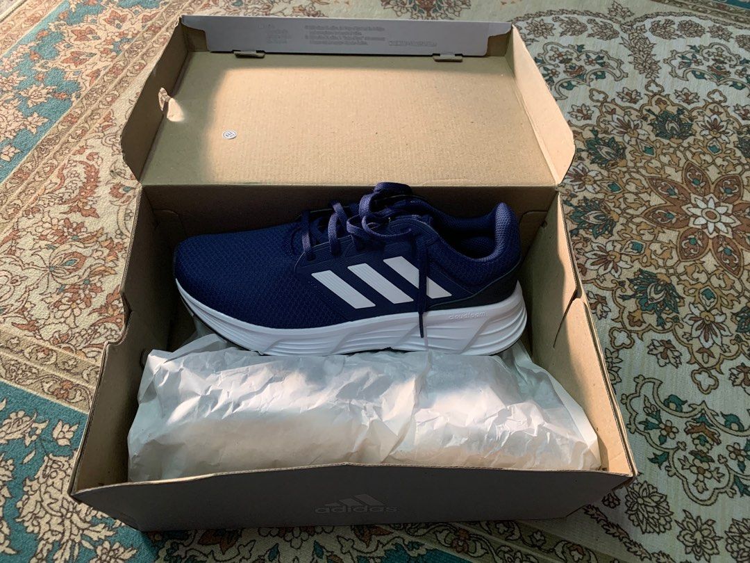 Adidas Foam Shoes, Men's Fashion, Footwear, Sneakers on Carousell