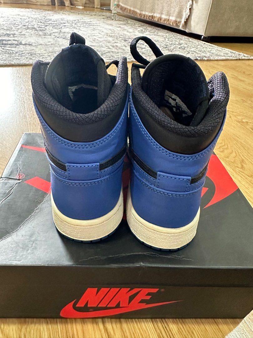 Aj1 2013 top