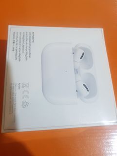 Apple AirPods Pro with MagSafe Charging Case.(1st Generation.)