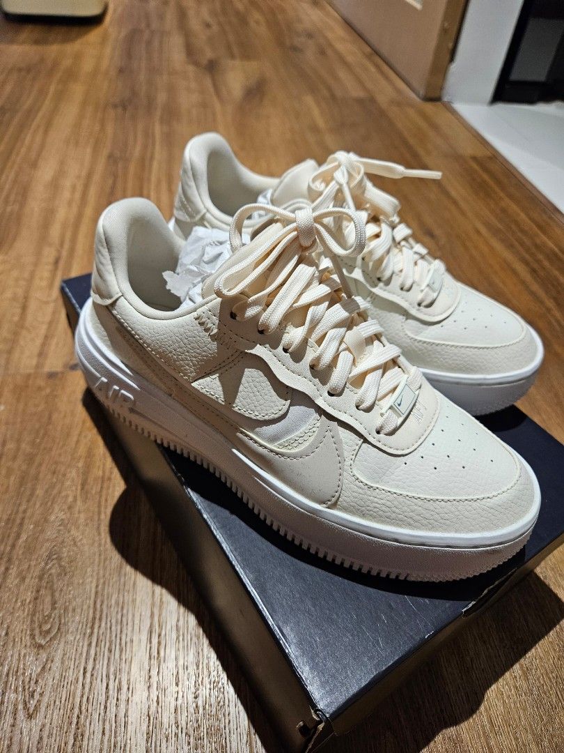 Female af1 clearance