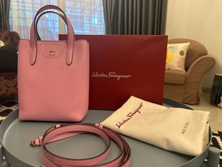 (Category: ) located in . Submitted by preloved_hashas (Listing ID 1310374387, Image 1). Description: .