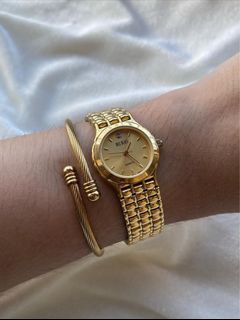 Bill Blass Gold Toned - Vintage Watch
