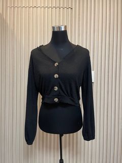 Black longsleeve crop top cardigan