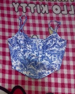 (Category: ) located in . Submitted by prettyinchanel (Listing ID 1310399367, Image 1). Description: .