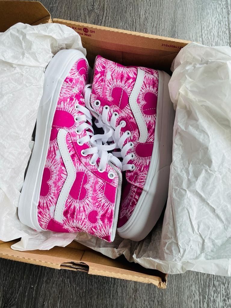 Brand New VANS Tie Dye Hearts Sk8 Hi Tapered Hearts Fuchsia 55