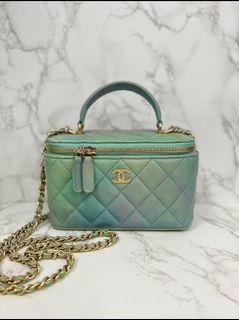 （分類：）位於 。 由 macyluxury2021 提交（商品編號 1310354875，圖片 1）。簡介： 。