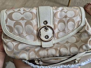 (Category: ) located in . Submitted by momsim (Listing ID 1310328933, Image 1). Description: .