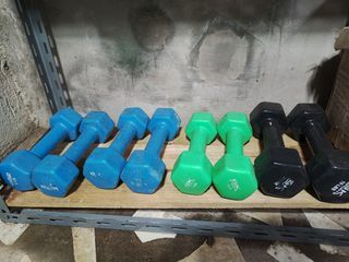 Colored dumbells