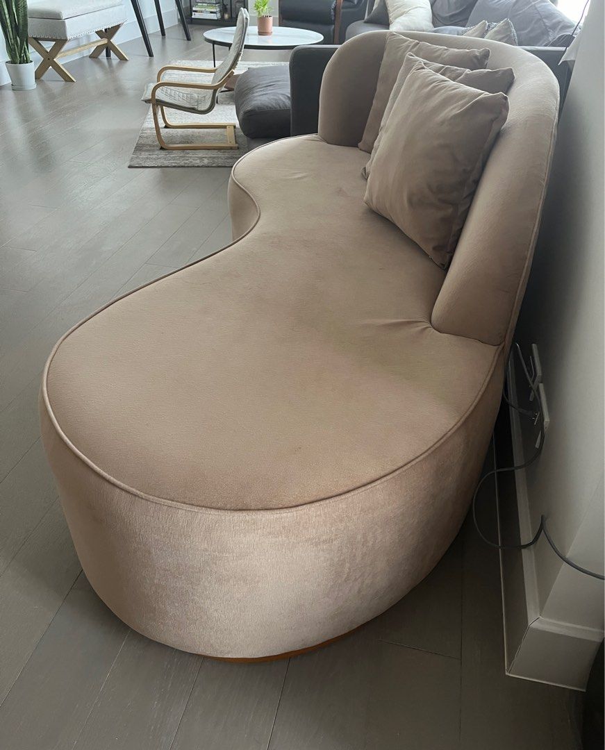 Curved sofa (Category: Sofas) located in Makati City. Submitted by zebra45 (Listing ID 1310301788, Image 2). Description: Sturdy uratex foam customized from Pampanga. 170cm length x 60-70cm width x 48” seat height Pick up makati.
