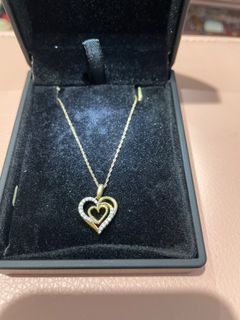 Diamond Double Heart 18" Pendant Necklace 1/10 ct. t.w.) in 10k Gold