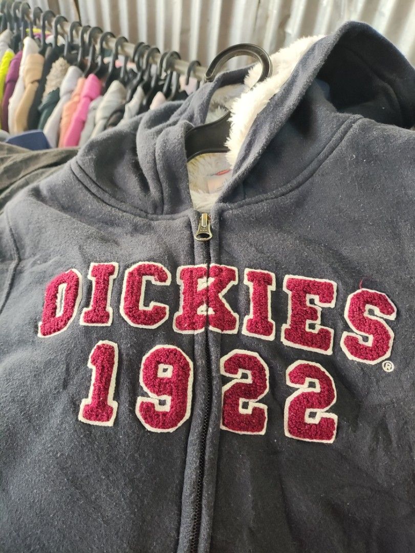 DICKIES est 1922 Hoodie / Jacket (Category: Coats, Jackets and Outerwear) located in Davao. Submitted by thrift.thon (Listing ID 1310426860, Image 2). Description: Original Dickies Jacket PSG out Mens size small Womens size medium Good for winter and cold areas Still good as new.