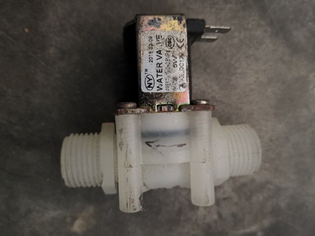 Flushing system components (Category: Others) located in Johor Bahru. Submitted by czy1020 (Listing ID 1310367003, Image 3). Description: Wc or urinal flushing system components like piston valve, solenoid valve, 12v coil, switch etc... Take all will be best price.