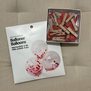 Heart Balloons and Wooden Heart Clips Set