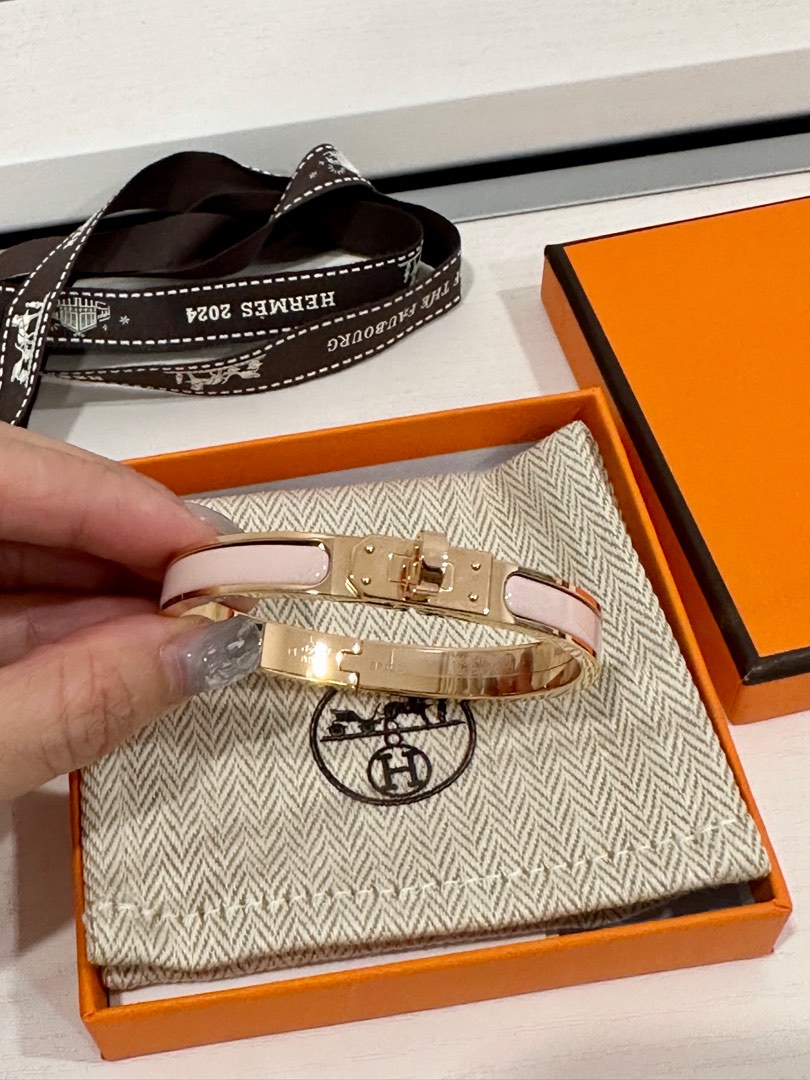 人気商品★HERMES Mini Clic Kelly bracelet Rose Gold Mini Clic Kelly Petits Coeurs bracelet | Hermès USA