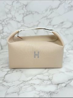 （分類：）位於 。 由 macyluxury2021 提交（商品編號 1310359036，圖片 1）。簡介： 。