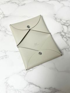 （分類：）位於 。 由 macyluxury2021 提交（商品編號 1310359417，圖片 1）。簡介： 。
