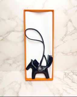 （分類：）位於 。 由 macyluxury2021 提交（商品編號 1310351213，圖片 1）。簡介： 。