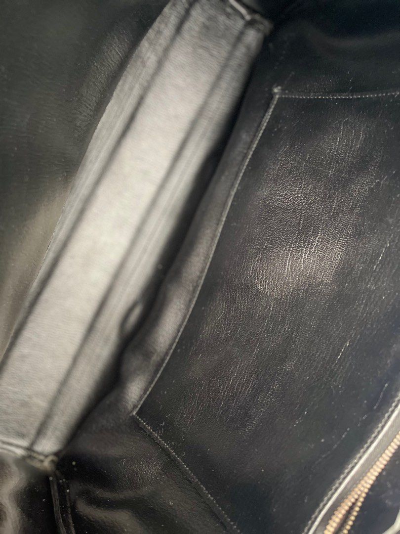 Hermes toto black leather tote bag (Category: Luxury Bags & Wallets) located in Quezon City. Submitted by 1Jippy (Listing ID 1310355756, Image 3). Description: .