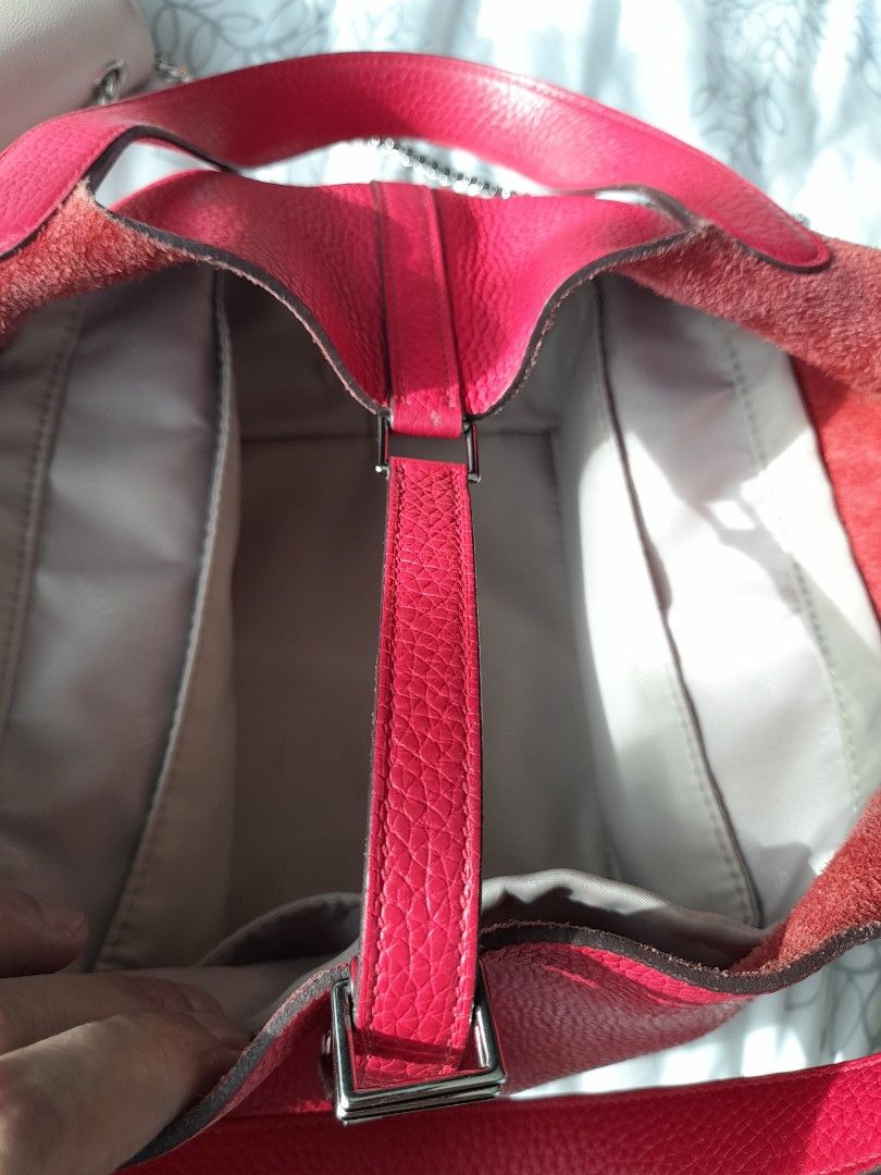 Hermès （分類：手袋及銀包）位於 Hong Kong。 由 wesleyaudree 提交（商品編號 1310355708，圖片 3）。簡介： with box, bought at Sogo hk with protective inner bag, perfect inside 放了保護內袋, 袋內原皮好好。