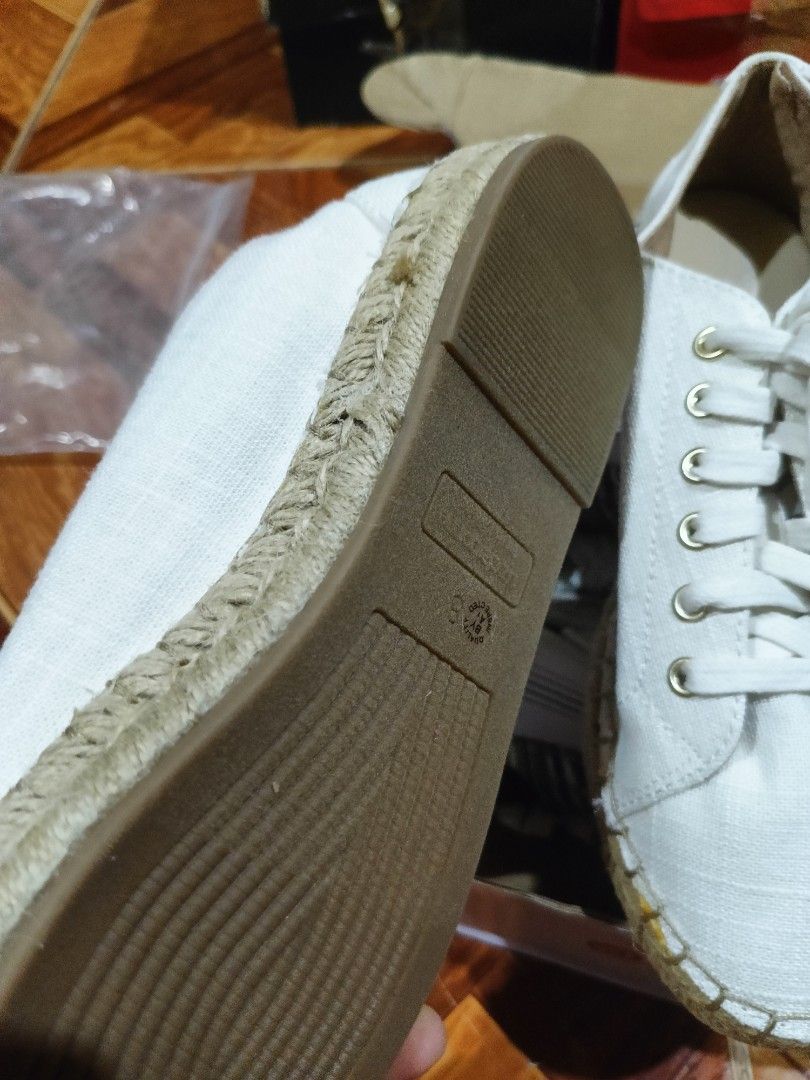 Liz Claiborne shoes Women s Fashion Footwear Shoe inserts on Carousell