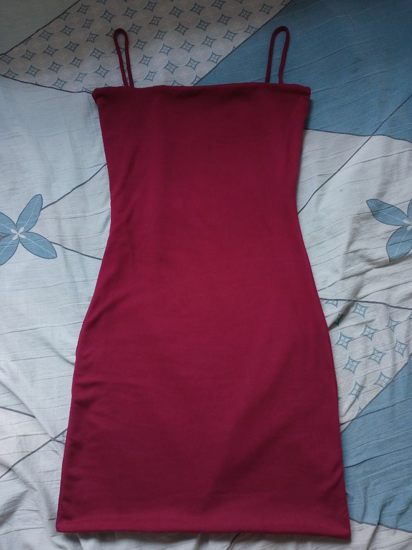 MERA Klyza Cami Dress (Category: Dresses) located in Pamplona. Submitted by ceejaayyyy (Listing ID 1310323046, Image 2). Description: rfs: wrong color napadala 😭 bought for 249!!! fits xs to s body frame.