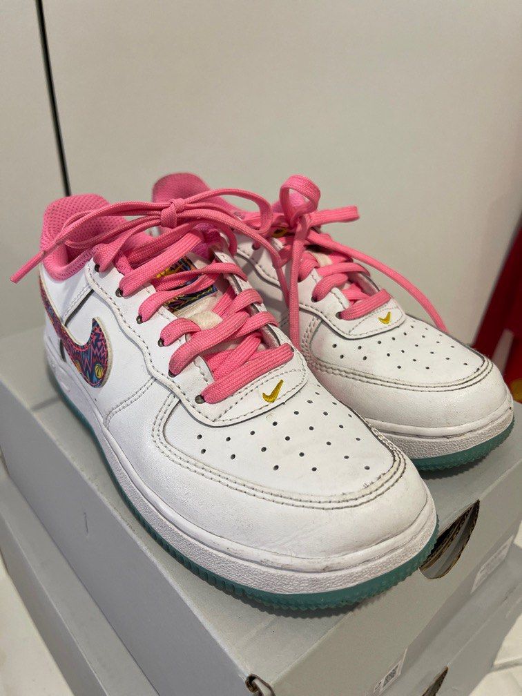 matching nike shoes mom and daughter