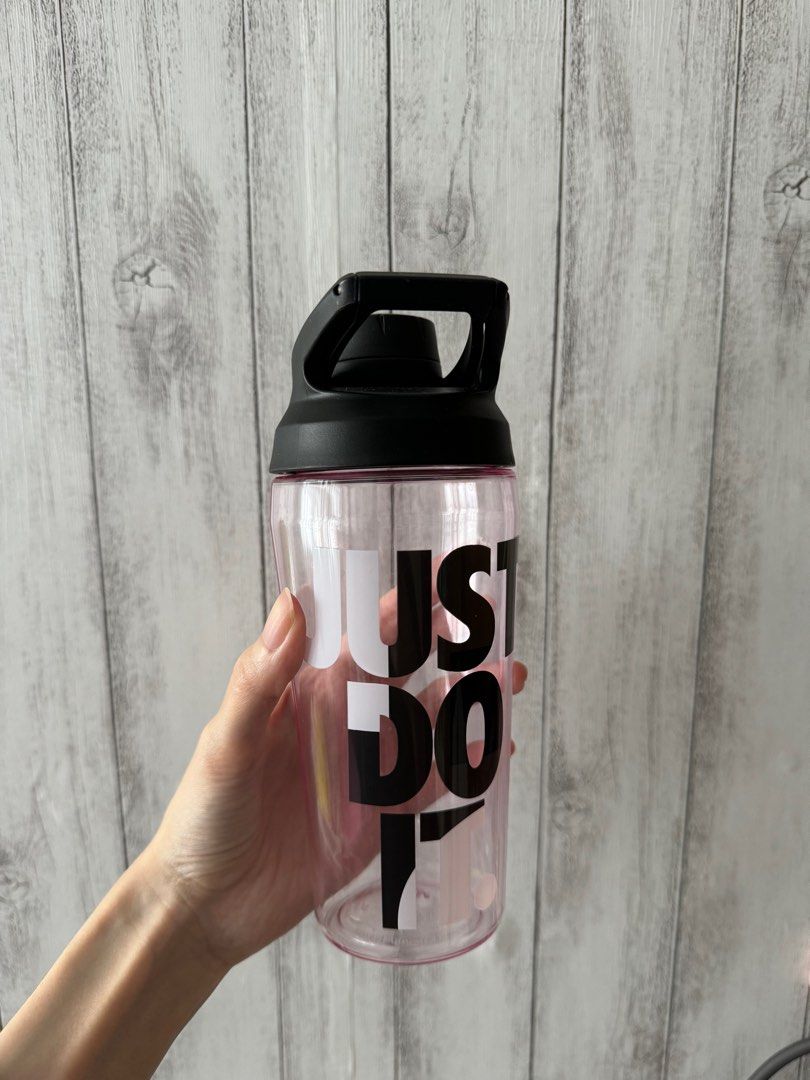 nike hypercharge twist water bottle