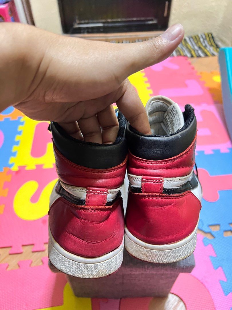 NIKE JORDAN (Category: Sneakers) located in Bulacan. Submitted by ZanePatrick (Listing ID 1310385994, Image 3). Description: Issue sign of usage Free shipping Need wash.