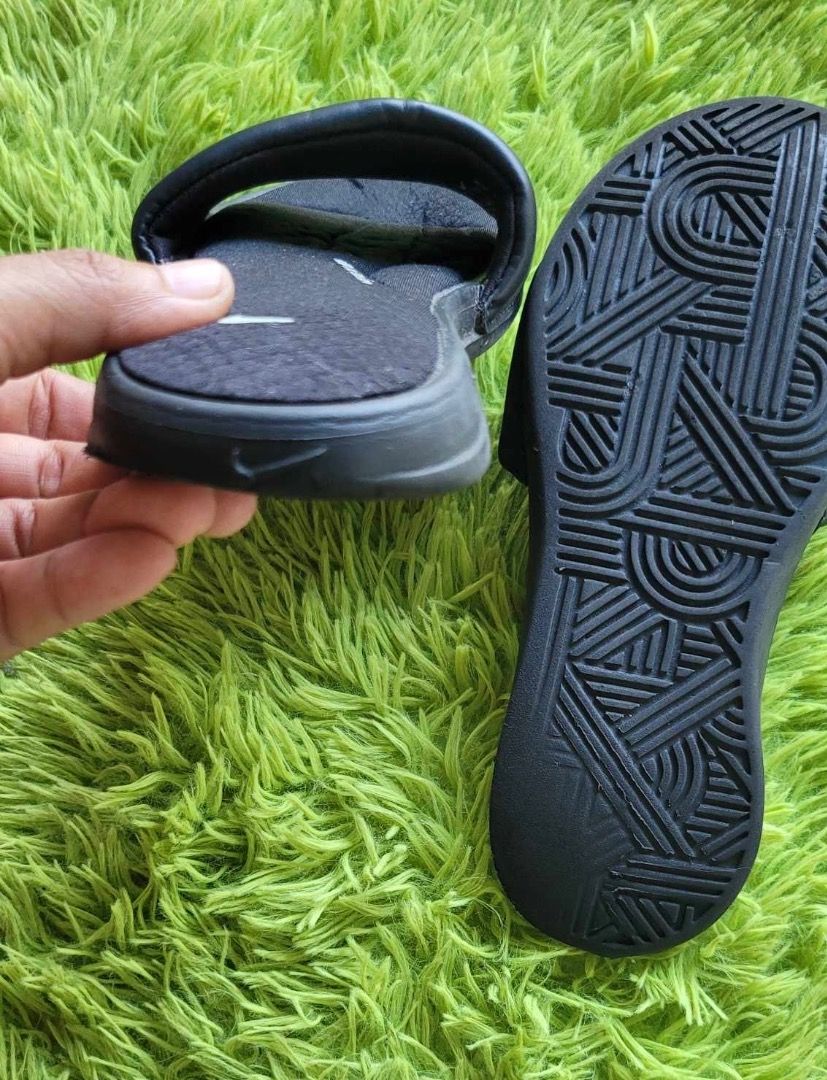 Nike Slip on (Category: Flats & Sandals) located in San Jose. Submitted by mayvalent62443 (Listing ID 1310325056, Image 3). Description: Nike women’s slip on .