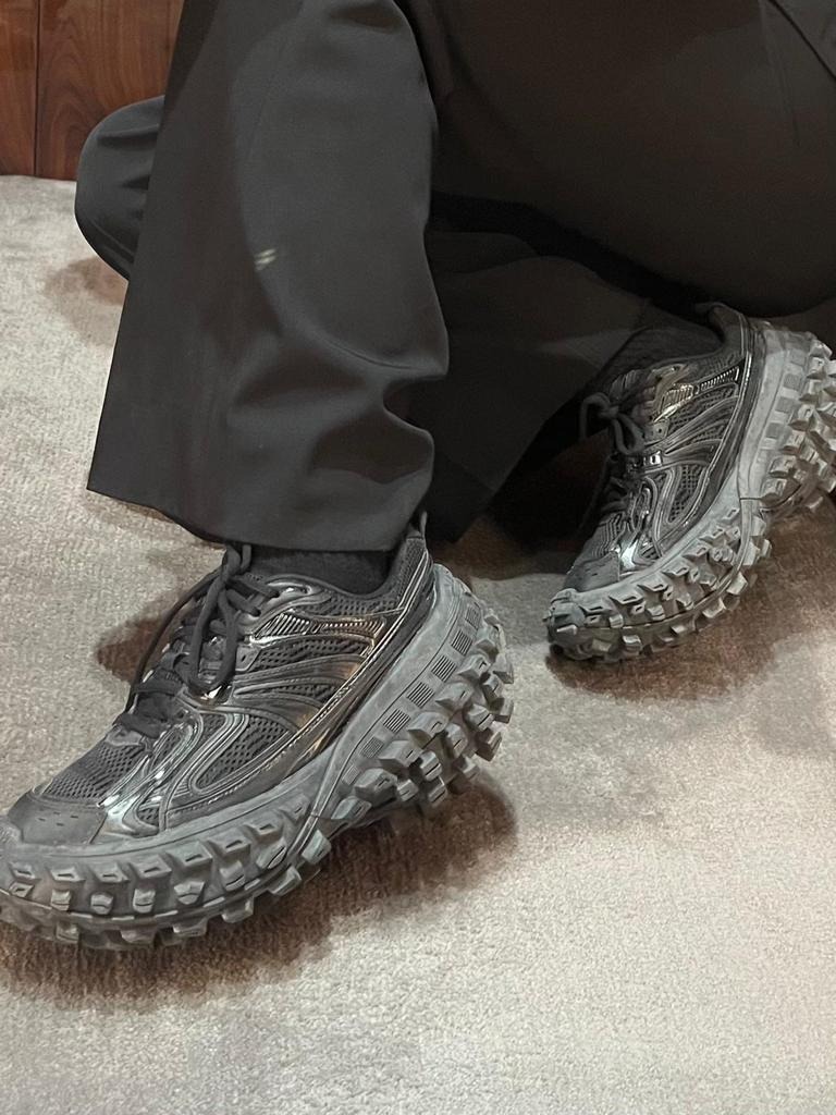 Perfect Condition - 43 - Defender Lace-Up Sneakers