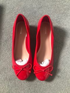(Category: ) located in . Submitted by Stylistabella (Listing ID 1310384379, Image 1). Description: .