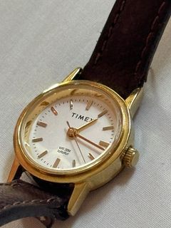 Preloved small faced Timex watch