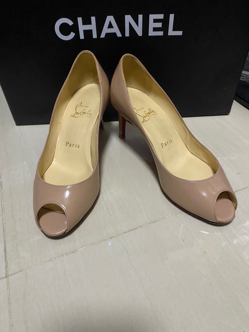 Retail 1800 93 discount Christian Louboutin Authentic Heels Women s Fashion Footwear Heels on Carousell