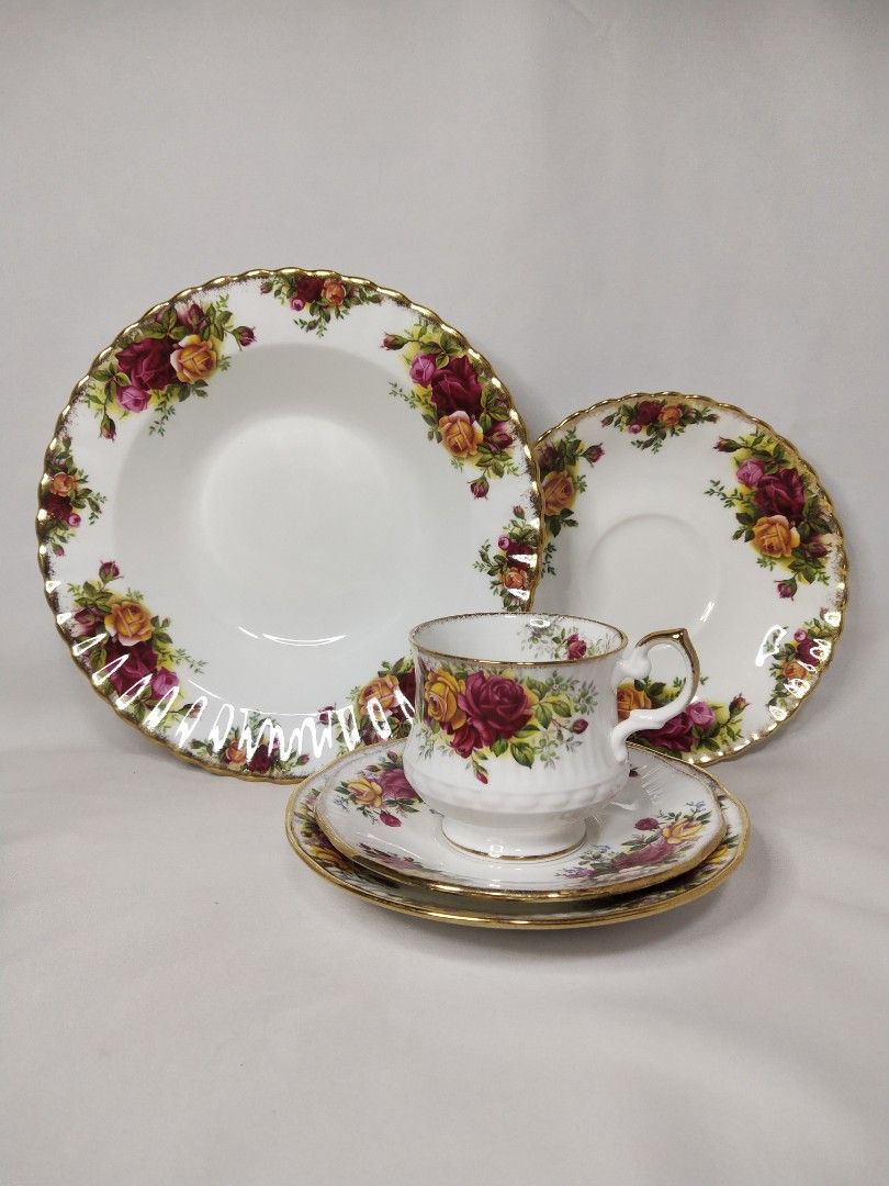 Take all Royal Albert Plates (Category: Dinnerware & Cutlery) located in San Pablo. Submitted by lamujer_stonewareph (Listing ID 1310391304, Image 1). Description: If Sold separately 💐Soup Plate- P 1,200 💐Saucer- P 499 💐Cup and Saucer Trio- P 1,800.