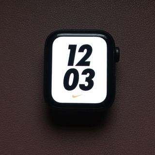 RUSH!!! Apple Watch SE - Nike Edition