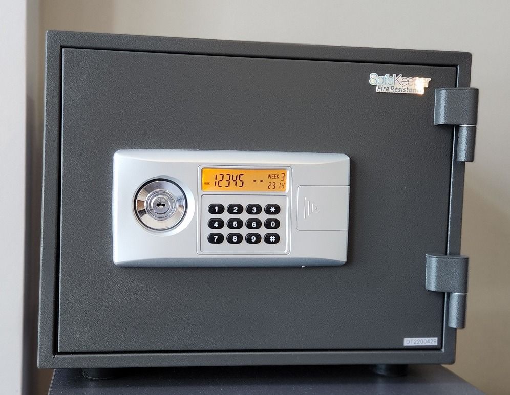 SafeKeeper SK325 Medium Fire Resistance Safe (100% Brand New Product ...