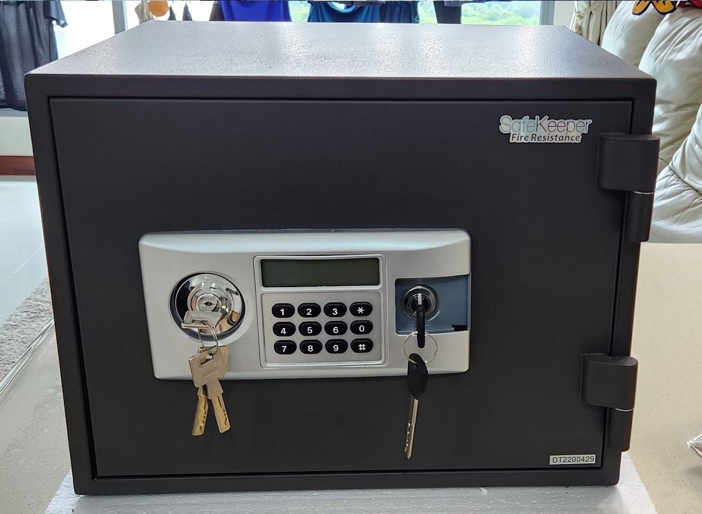SafeKeeper SK325 Medium Fire Resistance Safe (100% Brand New Product ...