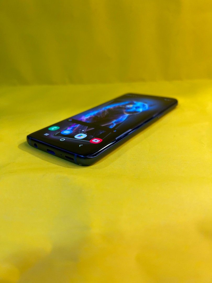 SAMSUNG s9 (Category: Samsung) located in Quezon City. Submitted by mubrogadgets (Listing ID 1310276399, Image 3). Description: Samsung S9 ₱ 4800 WE ACCEPT CASH ON DELIVERY VIA LBC IN ALL PART OF PHILLIPINES AND LALAMOVE FOR IN METRO MANILA SAGOT NYO PO SHIPPING FEE no issue may slight amoled burn only Smooth performance Smooth pang gamit No history of repair QUICK SPECS👇 good sa gaming/super high quality display🎮🕹 Super AMOLED Plus display 🎮