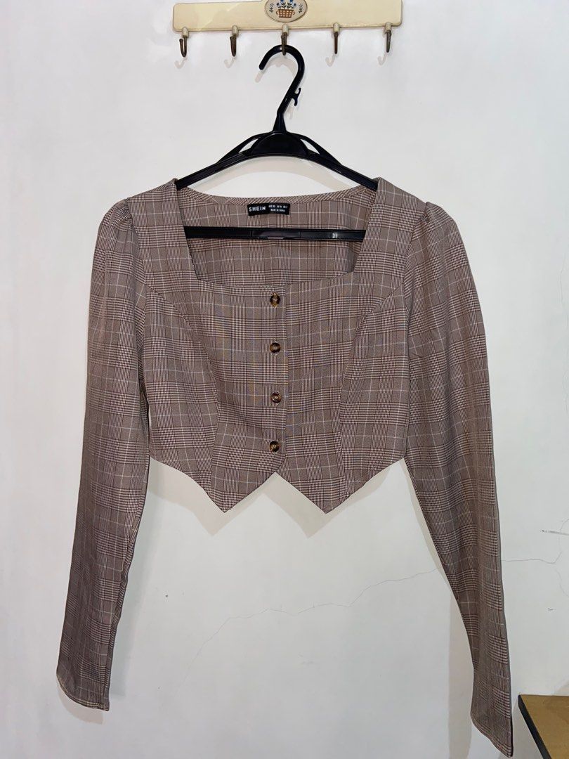 Shein Korean Longsleeve Cropped Squareneck Blouse Patterned (Category: Blouses) located in Valenzuela. Submitted by decluttermaniac (Listing ID 1310438169, Image 2). Description: Bought in SHEIN for 200+ Never worn! (only tried) XS size Looks like the ones sold in Zara, H&M Super classy Msg for measurements💗.