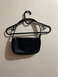 Shoulder Kili-kili Bag Pouchette Black Leather