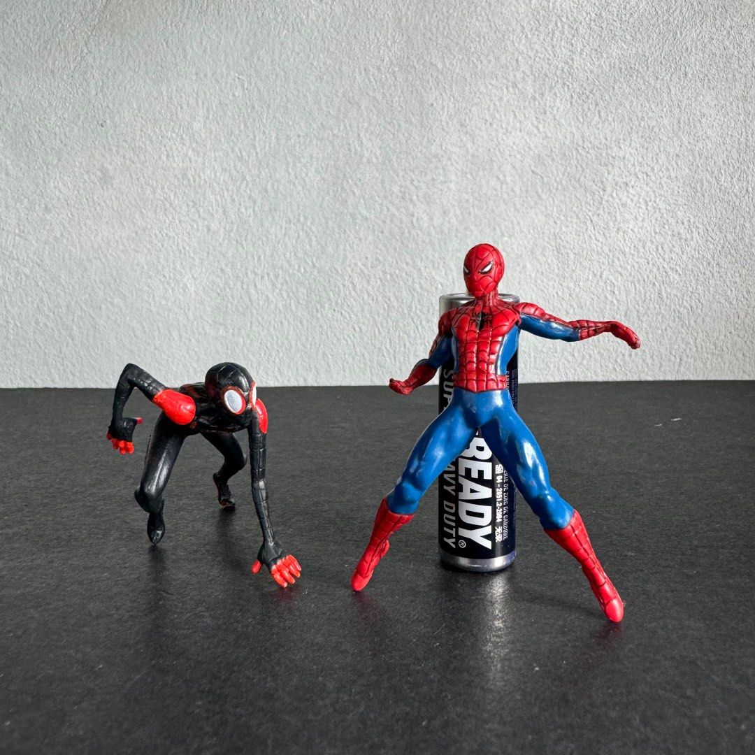 Small spiderman figure shop