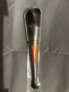Too Cool For School Makeup Brush