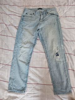(Category: ) located in . Submitted by wardrobeez (Listing ID 1310272036, Image 1). Description: .