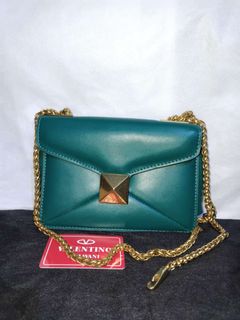 (Kategori: ) berada di . Dikirim oleh tooookoooo (ID iklan 1310290267, Gambar 1). Deskripsi: .