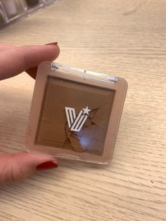 vice cosmetics - so sculpted contour powder - latte brown