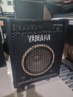 Yamaha vr75b bass amp combo
