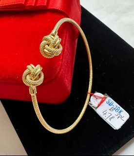 18K Saudi Gold knot bangle